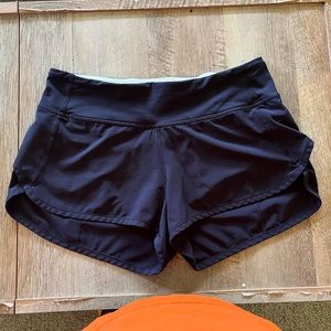 Lululemon Athletic Shorts Size 4
